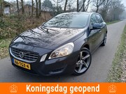 Volvo V60 - 1.6 T3 Kinetic |CRUISE+AIRCO|