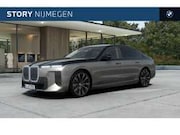 BMW i7 - 50 xDrive M Sport / Panoramadak Sky Lounge / Trekh