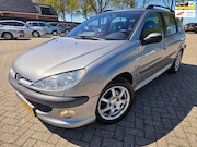 Peugeot 206 - 1.6-16V XS 2002. Climate/Mistlampen/Trekhaak etc.. APK 04-20