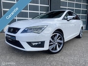 Seat Leon - 1.8 TSI FR Camera/Carplay//Nav/Pano/Pdc/Xenon
