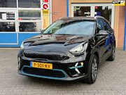 Kia e-Niro - ExecutiveLine 64 kWh | SOH 100% | Stoelverw. V+A | parkeerse