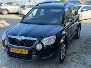 Skoda Yeti - 1.2 TSI Ambition Automaat Clima Cruise PDC Trekhaak Carkit G