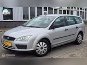 Ford Focus - 1.6-16V Champion/Airco/Cruise/Trekhaak/APK