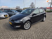 Volkswagen Polo - 1.4-16V Highline/APPLE CARPLAY