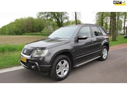 Suzuki Grand Vitara - 2.4 Exclusive, Airco, Trekhaak