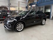 Volkswagen T-Roc - 1.0 TSI 110pk Life Edition | Apple carplay / Android auto |
