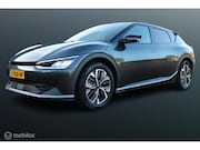 Kia EV6 - Light Edition 58 kWh, 3 fase, Stoel-stuurverwarming, Donker