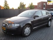 Audi A3 - Sportback 1.6 Attraction Pro Line Business Airco Clima