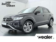 Volkswagen T-Roc - 1.5 TSI Life | 150 PK | Trekhaak afneembaar | Adap