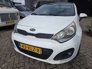 Kia Rio - 1.2 CVVT Super Pack Bj.2012 *Let op motor loopt ni