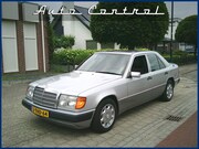 Mercedes-Benz 500-serie - 300 E-24v 1992 M104 24v