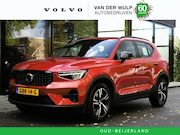 Volvo XC40 - B4 197pk Plus Dark | Trekhaak | Verwarmde Voorruit | ACC