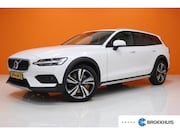 Volvo V60 Cross Country - B5 AWD Pro | Leder | 360cam | Pano | BLIS | Trekhaak |
