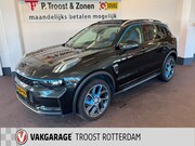 Lynk & Co 01 - 1.5 | Panoramadak | Achteruitrijcamera | Navigatie | Apple c