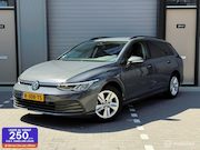 Volkswagen Golf - Variant 1.5 eTSI B+ | ACC | Aut | Stoelverw | Af Trekhaak |