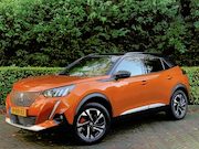 Peugeot e-2008 - EV GT-Line 50 kWh SOH 94,8%/Trekhaak/Navi/Carplay/Camera/Led