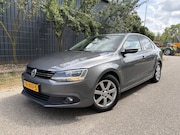 Volkswagen Jetta - 1.2 TSI Comfort Executive Line / NAVI / CRUISE / AIRCO