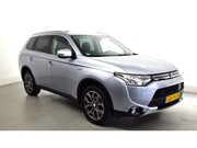 Mitsubishi Outlander - 2.0 PHEV Limited Edition X-Line: 4wd, leder bekleding, priva