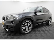 BMW X1 - sDrive20i 192pk Executive, M Sport | Pano | CarPlay | Hud