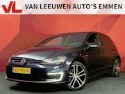 Volkswagen Golf - 1.4 TSI GTE Connected Series | Trekhaak | Panorama | SOH 79%