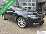 Skoda Octavia - Combi 1.2 DEALER ONDERHOUDEN XENON LEDER NAVI