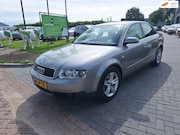 Audi A4 - Limousine 2.0 Exclusive / 174.282 km NAP / APK aug 2027