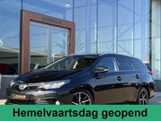 Toyota Auris - 1.2 T | Cruise | Stoelverwarming | Lane Assist | Bluetooth |