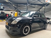Suzuki Swift - 1.3 VVTi Sol/Airco/Apk nieuw bij aflevering/Navi//2x sleutel