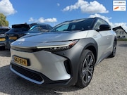 Toyota bZ4X - Premium 4WD 71 kWh 400+ Accubereik 360 Camera Bomvol Opties