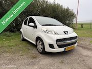 Peugeot 107 - 1.0-12V Millesim 200