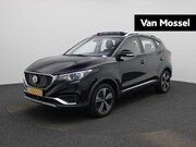 MG MG ZS - EV Luxury 45 kWh | Navi | Panoramadak | Trekhaak | Stoelverw