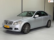Mercedes-Benz C-klasse - 180 K Elegance AUTOMAAT - NETTE STAAT- NAVI - TREKHAAK - LM