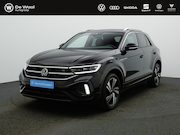 Volkswagen T-Roc - 1.5 TSI 150 pk DSG R-Line | Trekhaak | Achteruitrijcamera |