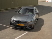 BMW 3-serie - 330e M Sport High Executive / Alcantara / 1E EIGENAAR / ACCU