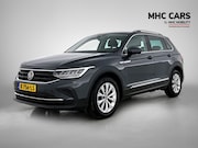 Volkswagen Tiguan - 1.5 TSI Life Business | Trekhaak | Clima | Navi |