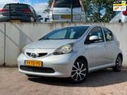 Toyota Aygo - 1.0-12V +/AUTOMAAT/AIRCO/APK 05-2027/162737 KM NAP