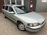 Volvo V70 - 2.4 Comfort Line / Airco / Cruise / AUT / NAP