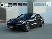 Porsche Cayenne - Coupé 3.0 E-Hybrid Pano Carplay Softclose Sportpij