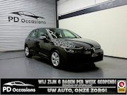 Volkswagen Golf - 1.0 eTSI Life Business - Camera - ACC - Clima - Sfeerverlich