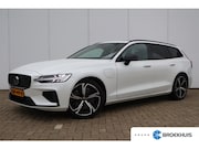 Volvo V60 - 2.0 T6 Plug-in hybrid AWD Ultra Dark | Trekhaak | Harman Kar