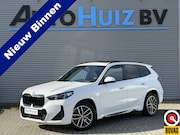 BMW X1 - sDrive20i M Sport Premium Pack Panoramadak Trekhaak Keyless 