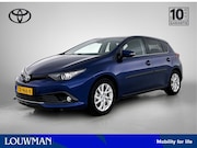 Toyota Auris - 1.8 Hybrid Business Plus | Dealer onderhouden | Trekhaak afn