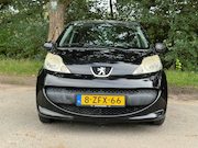 Peugeot 107 - 1.0-12V XR