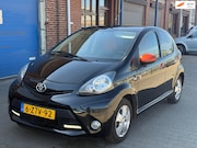 Toyota Aygo - 1.0 VVT-i Dynamic Orange NAVIGATOR INCL GROTE BEURT