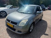 Suzuki Swift - 1.5 Exclusive auto is netjes met airco met