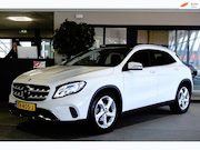 Mercedes-Benz GLA-Klasse - GLA 180 Ambition Pano Trekhaak Cam PDC Navi Airco