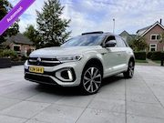 Volkswagen T-Roc - 1.5 TSI DSG R-LINE EDITION , PANORAMADAK , BLACK STYLE , KEY