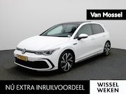 Volkswagen Golf - 1.5 eTSI R-Line | Automaat | Panoramadak | Privacy Glass | V