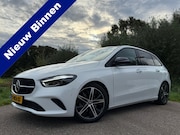 Mercedes-Benz B-klasse - 180 Luxury Line Automaat | Panoramadak | Leder | Camera | Ke