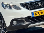Peugeot 2008 - 1.2 PureTech Allure 110pk Automaat - Blanc Nacre - Supercomp